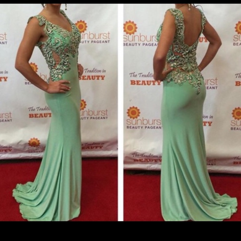 Evening gown/prom dress